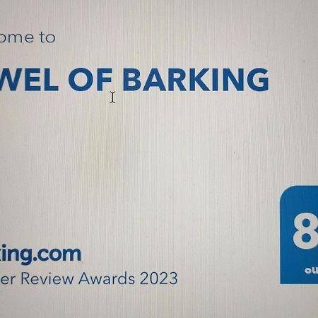 Jewel Of Barking London Villa Eksteriør billede